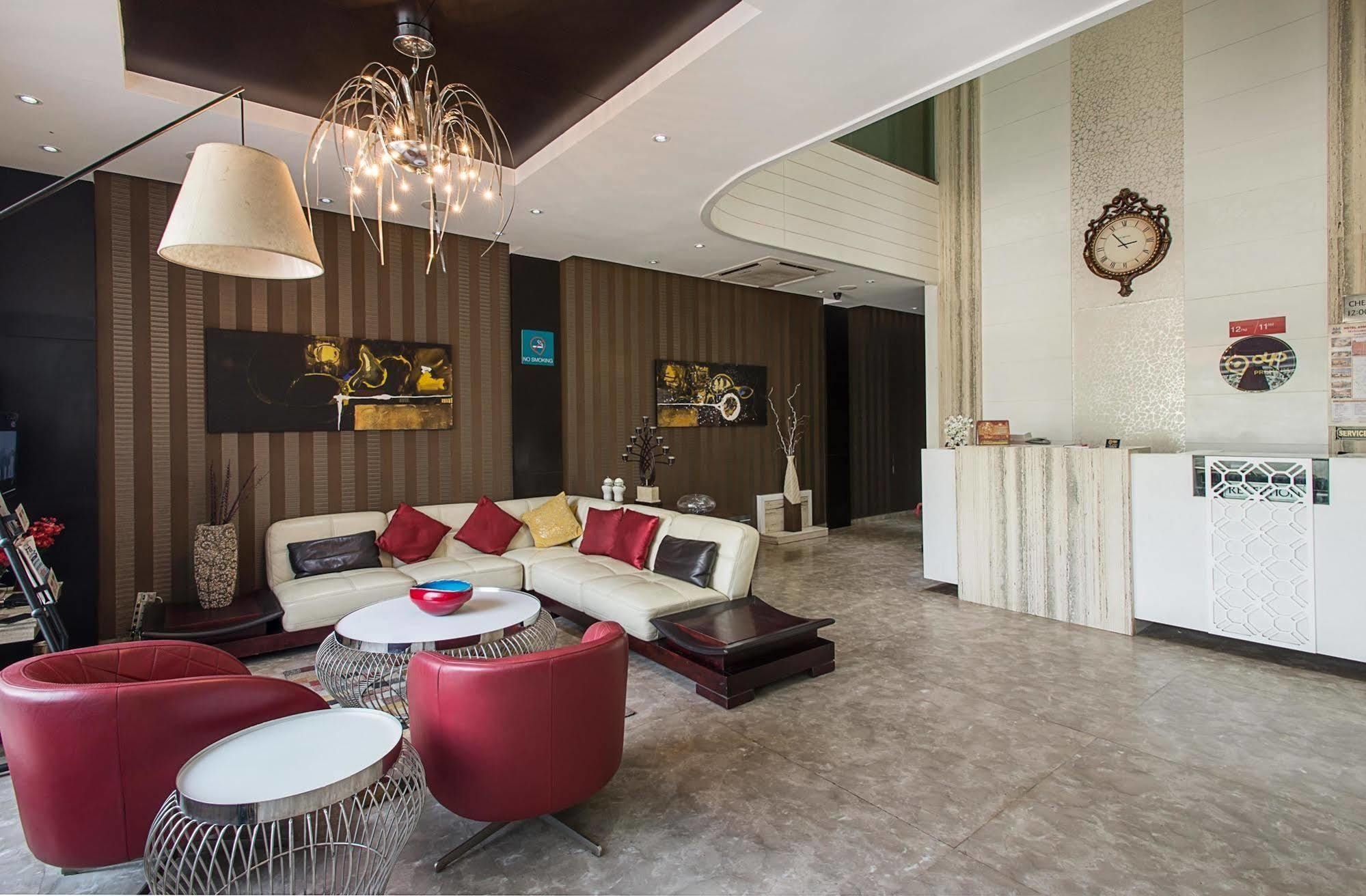 Hotel Rockland Джайпур Екстериор снимка