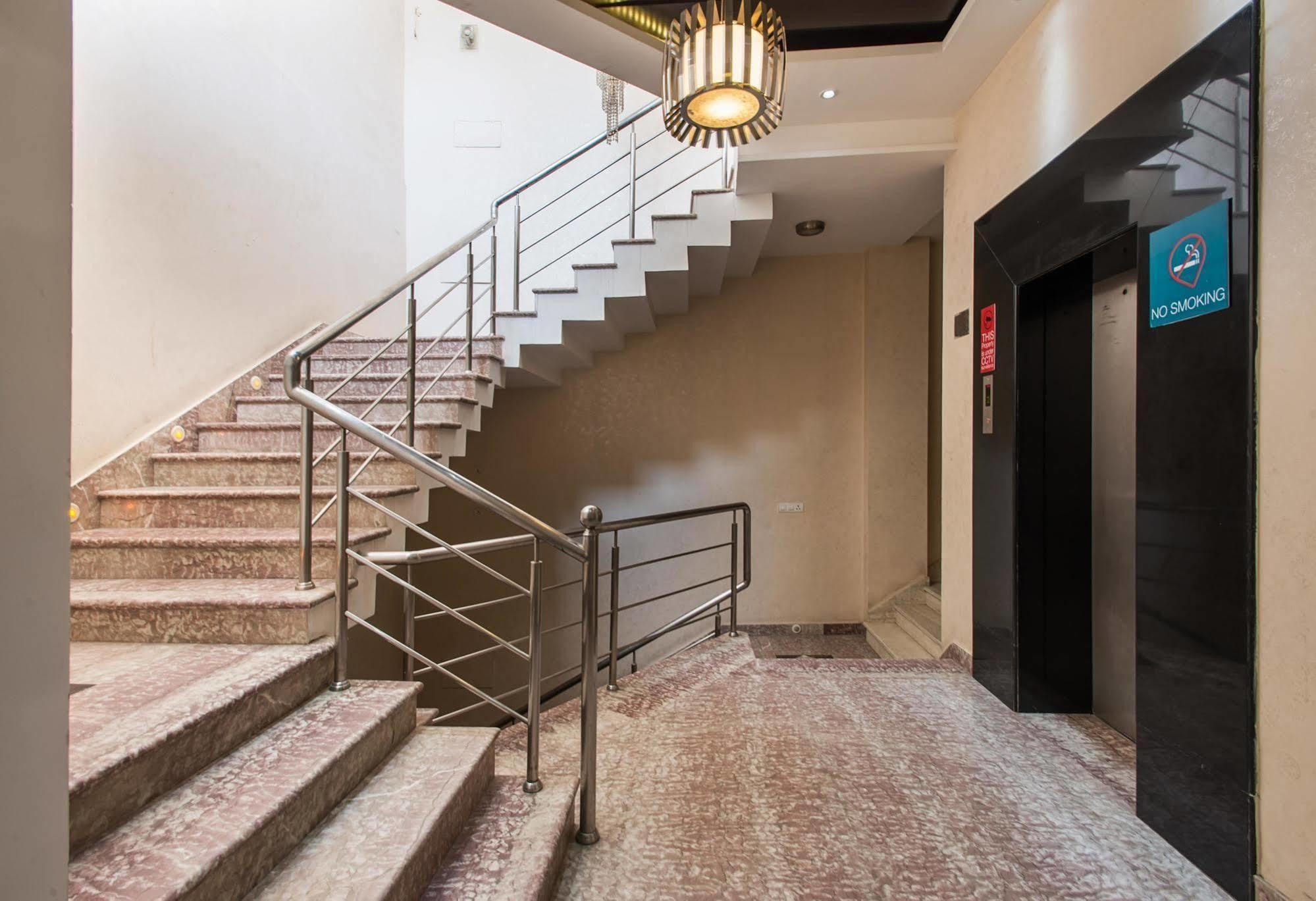 Hotel Rockland Джайпур Екстериор снимка